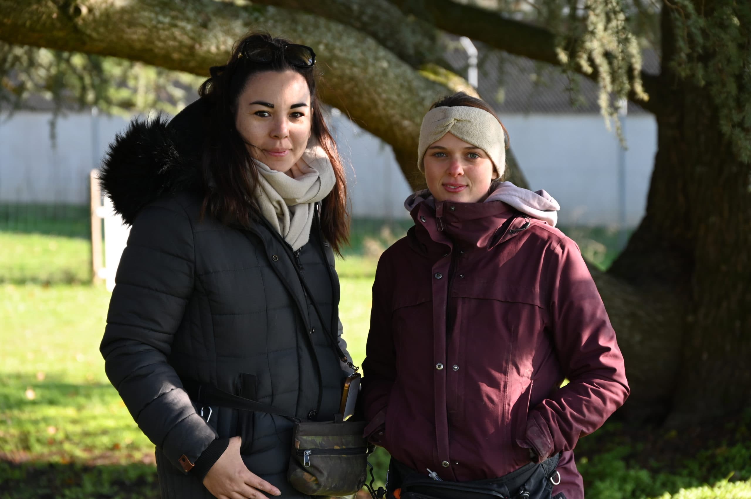 Jennifer et Cécile, éducatrices canines ACE